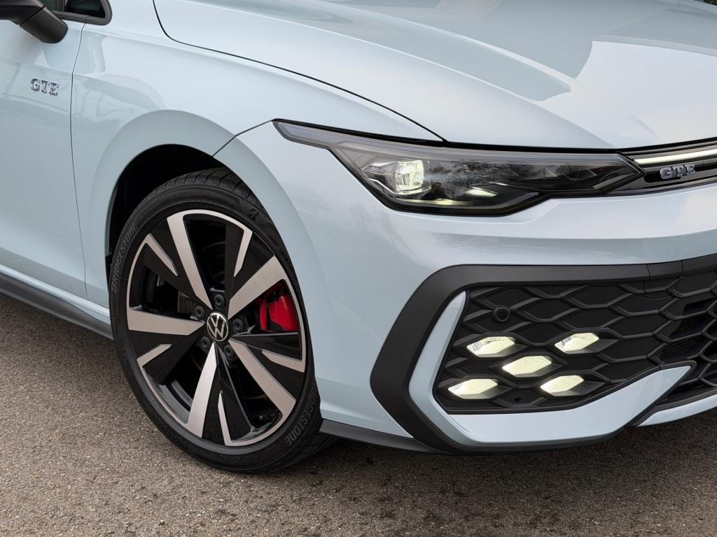 Volkswagen Golf 1.5 ehybrid gte 272pk | led iq light | trekhaak | head-up |