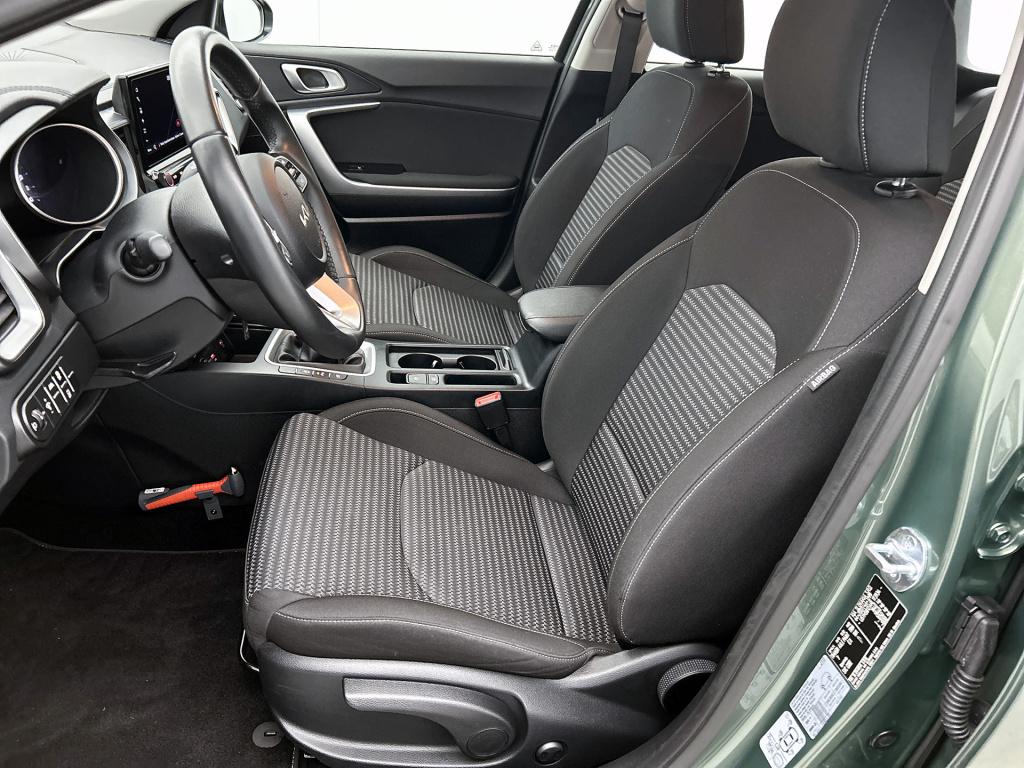 Kia Ceed Sportswagon 1.0 t-gdi dynamicline camera | climate control | navig