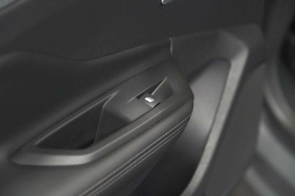 Peugeot 408 1.6 plug-in hybrid 225 e-eat8 allure | adaptieve cruise control