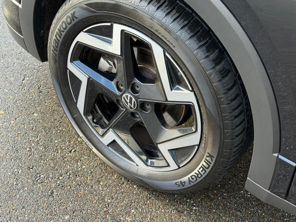 Volkswagen T-cross 1.5 tsi 150pk dsg r-line | camera | trekhaak | navi | iq