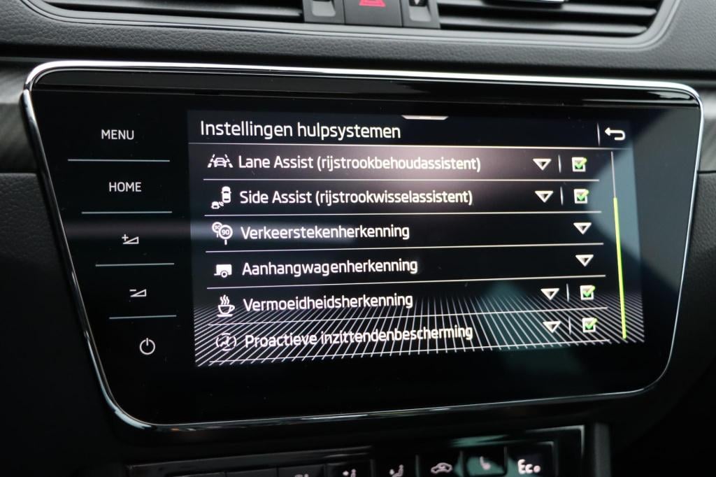 Skoda Superb combi 1.4 tsi iv sportline business 218pk dsg6 | panoramadak |