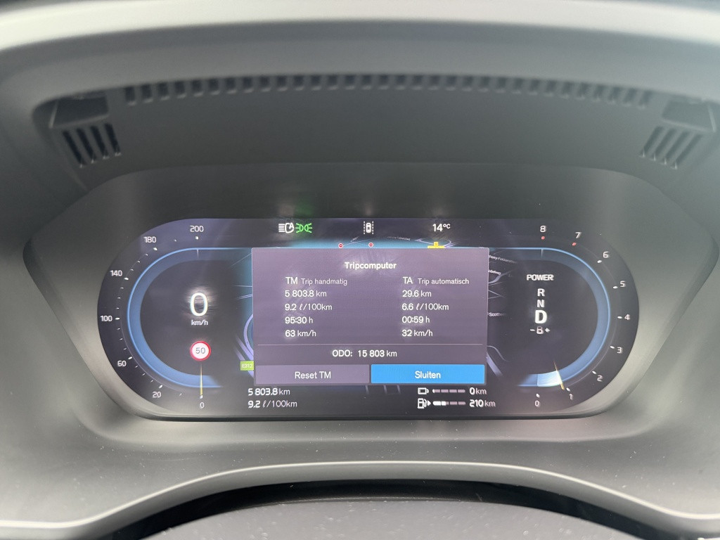 Volvo XC60 t8 455pk recharge black edition| panodak| trekhaak| adap.cruise|