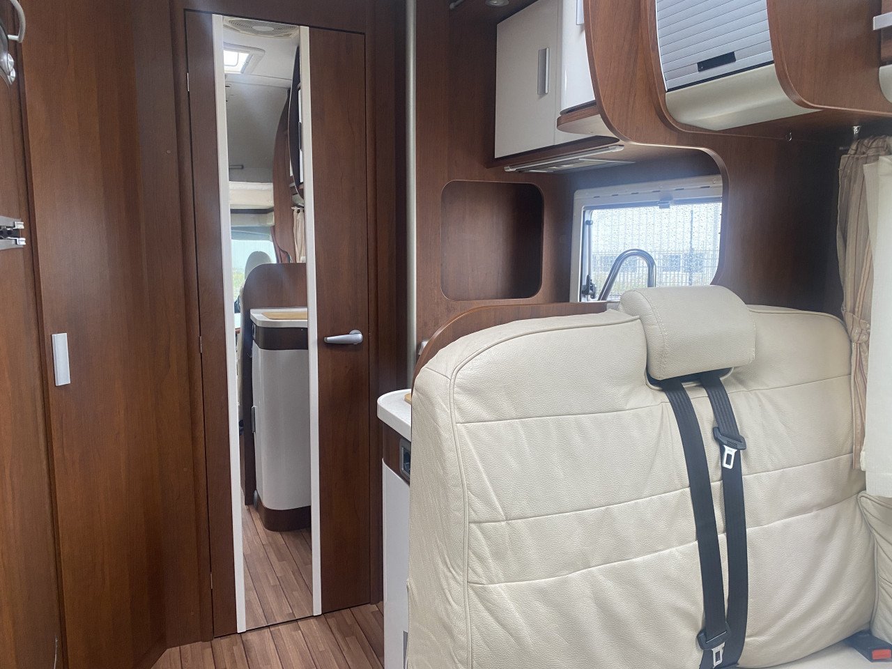 Elnagh Prince 55L  - Luxe gezinscamper vol comfort en vrijheid!