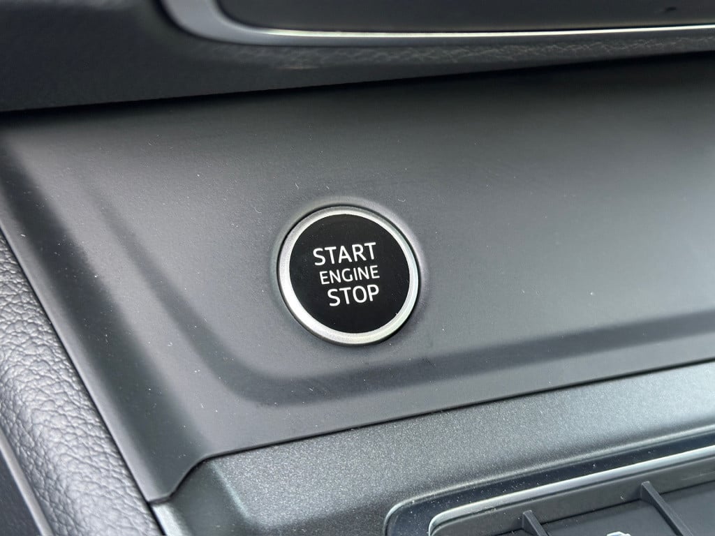 Audi Q3 sportback 45 tfsi e s-line | zwart optiek | camera | keyless | adap