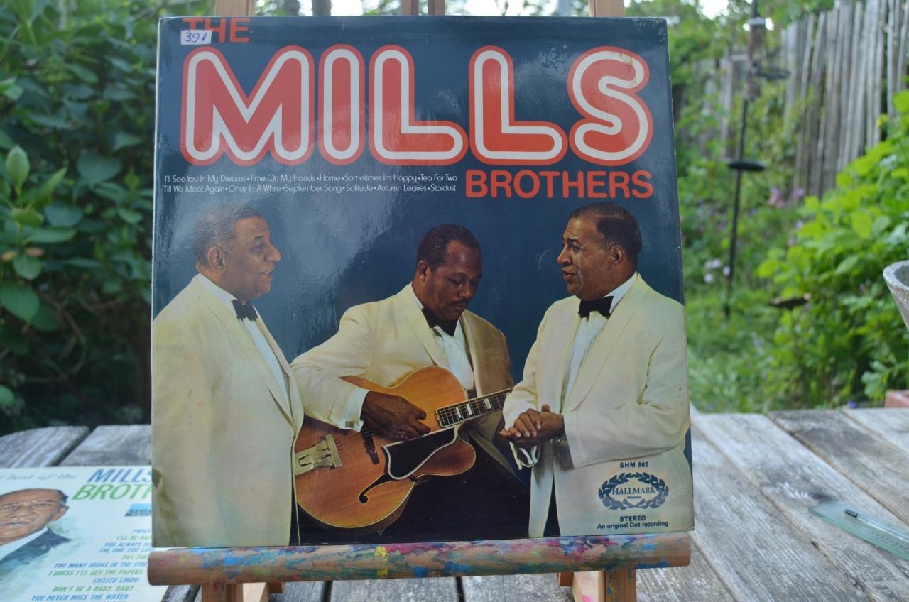 Heel veel LP's Mills Brothers (3)
