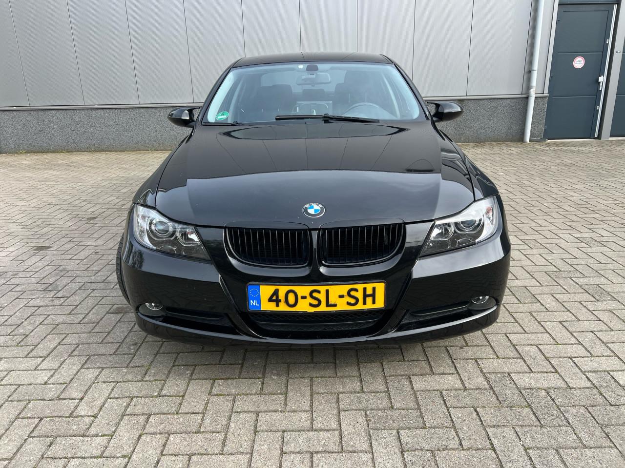 BMW 3-Serie 318i Uitlaat klep systeem/ Airco