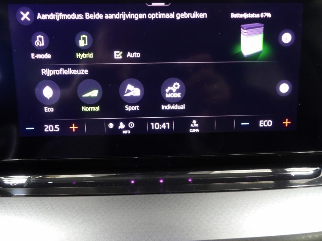 Skoda Octavia combi ambition iv phev 204 pk