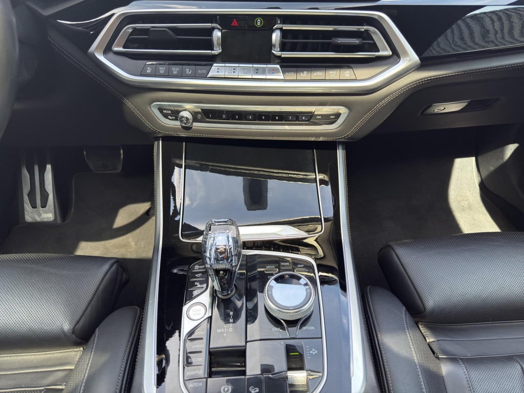BMW X5 xdrive45e (210kw) pano| laser | massage | koeling | sky lounge