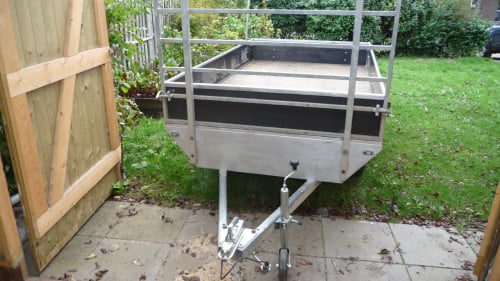 TE KOOP ongeremde aanhanger PLATEAUWAGEN tandemasser voor gewoon rijbewijs