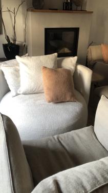 Passe partout. Stoelen, kast