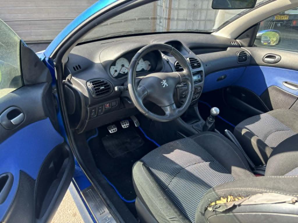 Peugeot 206 cc 2.0-16v