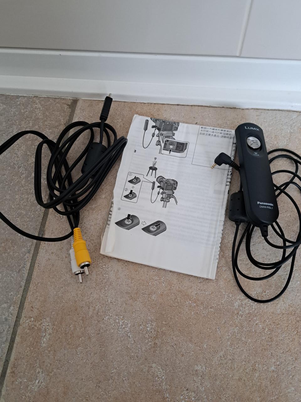 LUMIX /PANASONIC CAMARA MET TAS EN TOEBEHOREN