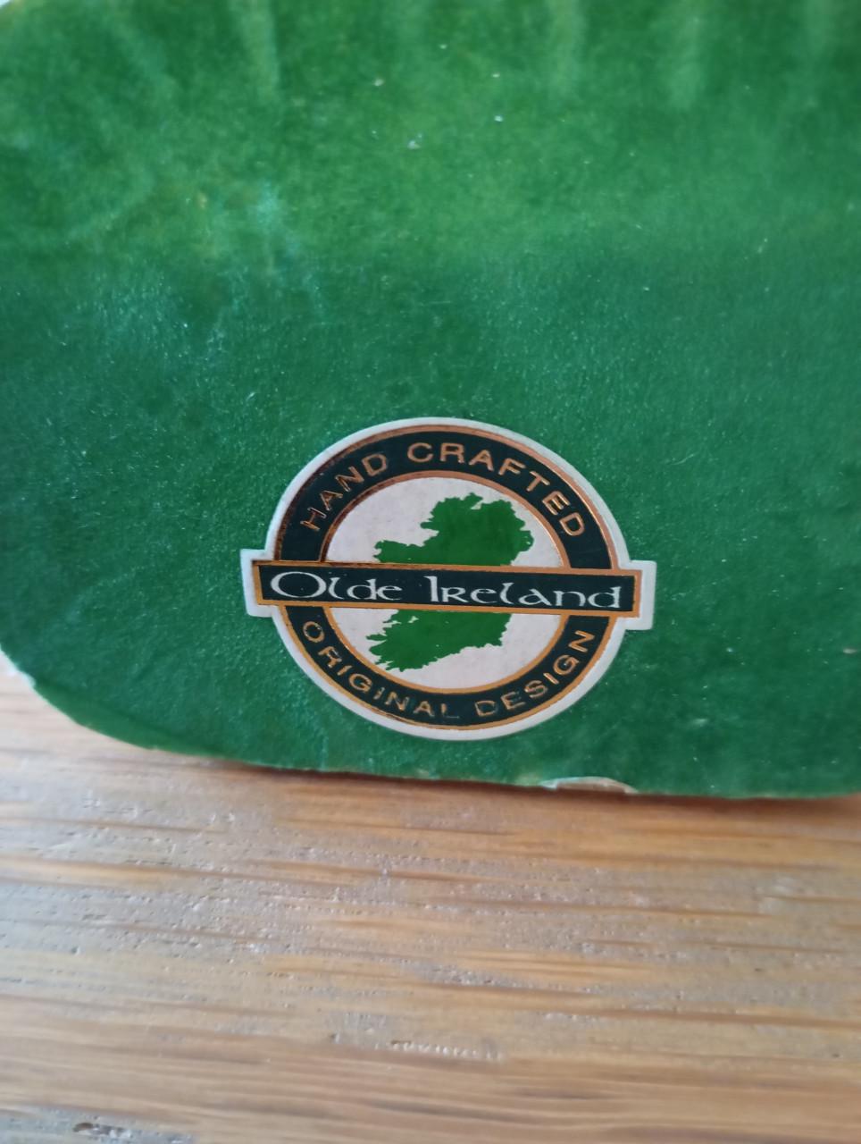 Craftsmens Cottages by David Winter, The Claddagh Pub, Ireland