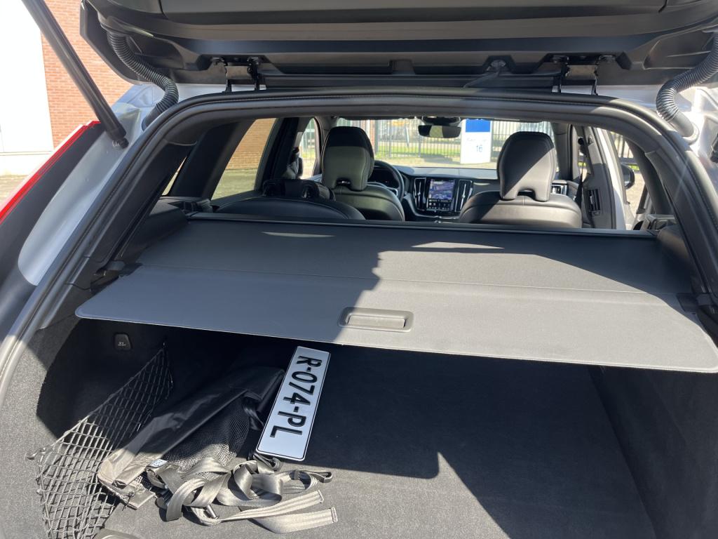 Volvo XC60 2.0 t6 plug-in hybrid awd r-design