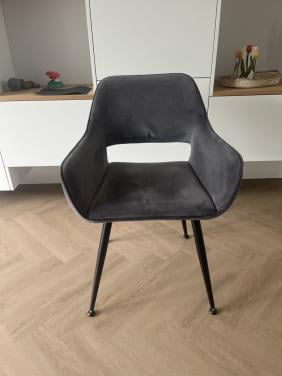 4 donkergrijze eetkamerstoelen