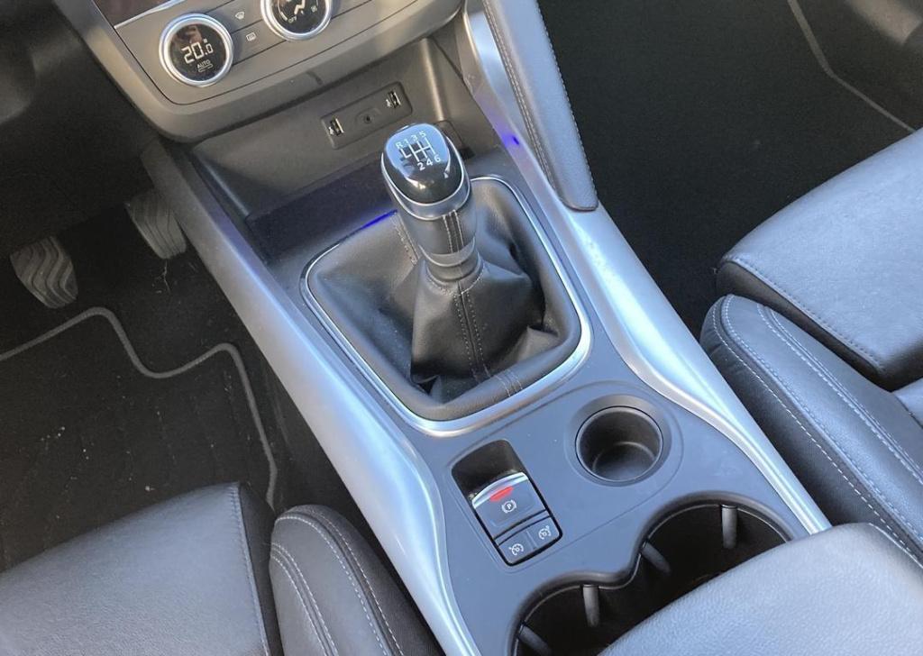 Renault Kadjar 1.3 tce 140 intens - leer / stoelverwarming