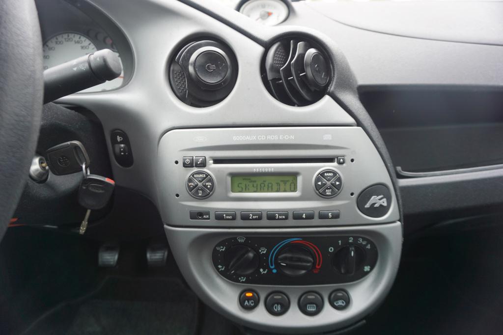 Ford KA 1.3 cool & sound airco / elektr. ramen / nap / apk t/m 05-2027