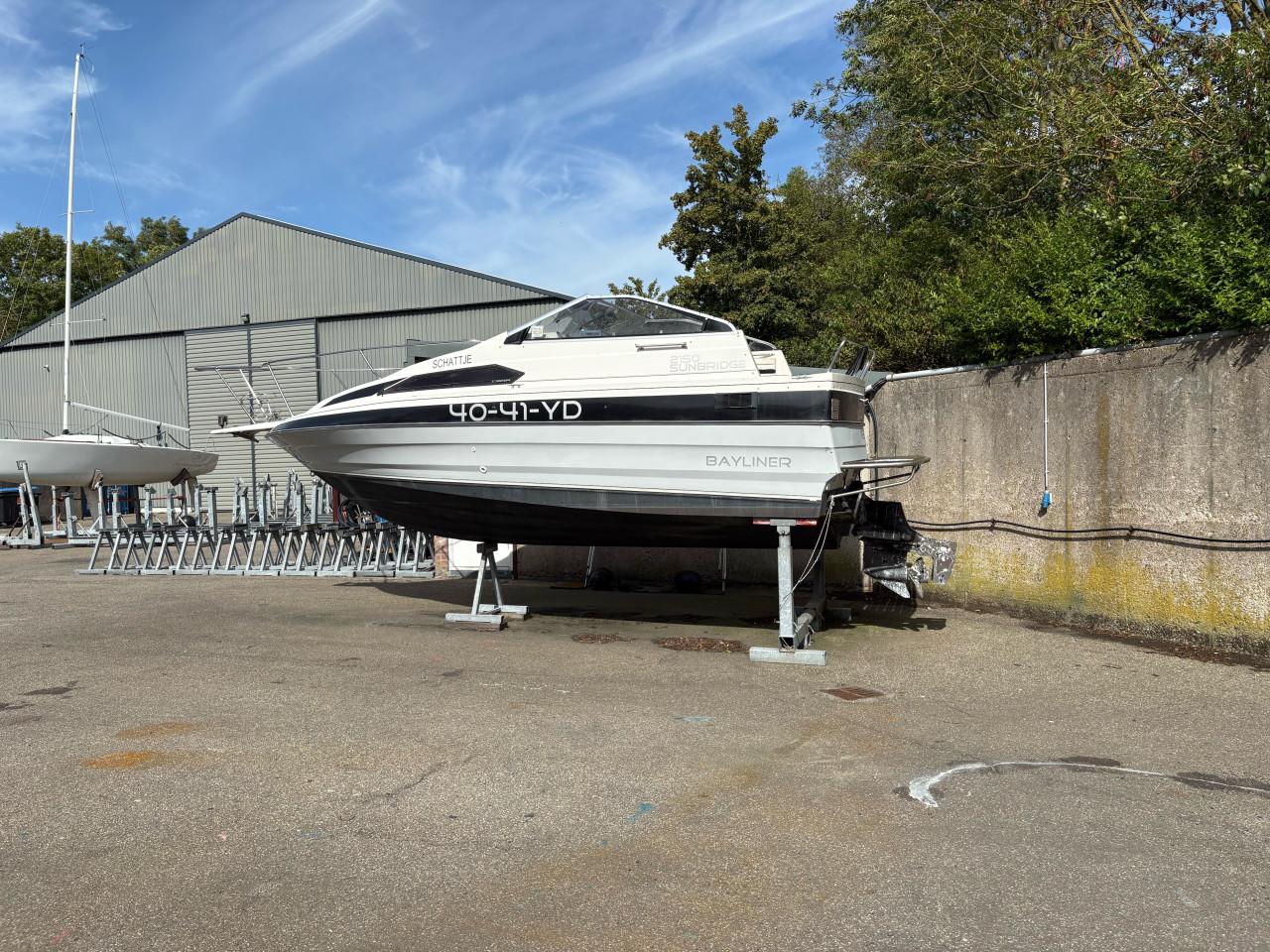 Bayliner 2155 Ciera (PROJECT!)