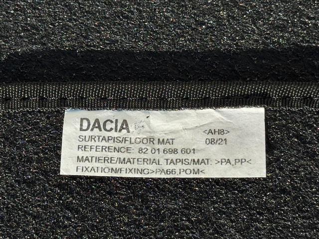 DUSTER II vloermattenset, orig. DACIA, zwart