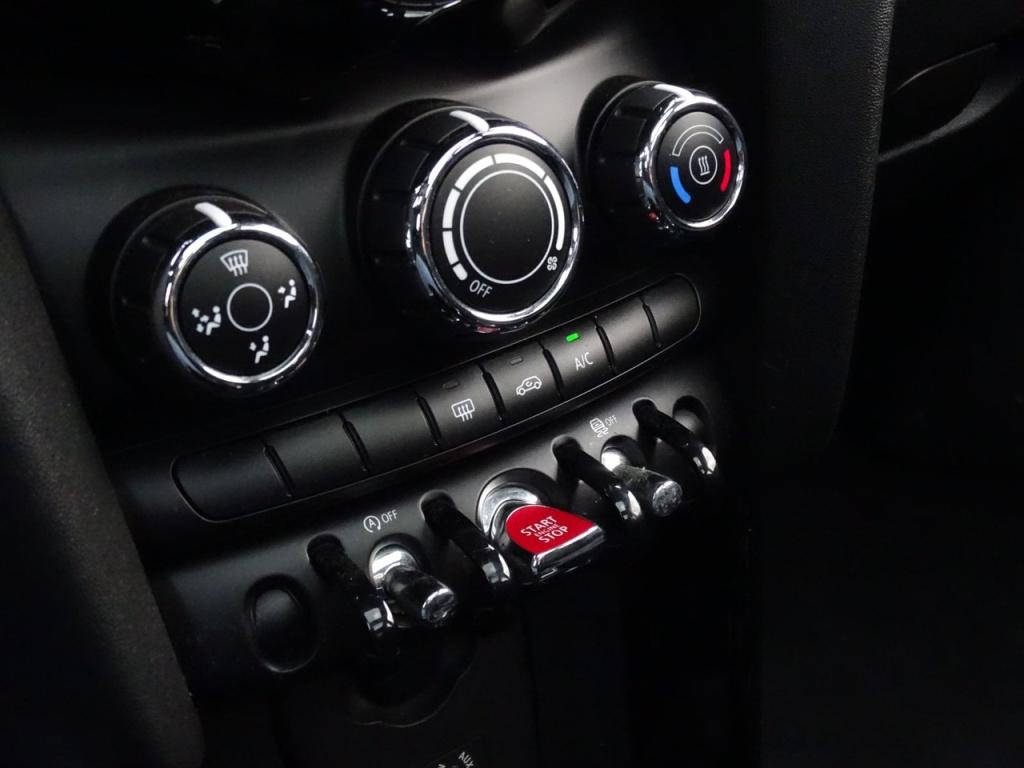 Mini One mini 1.2 business pano | bluetooth | navi