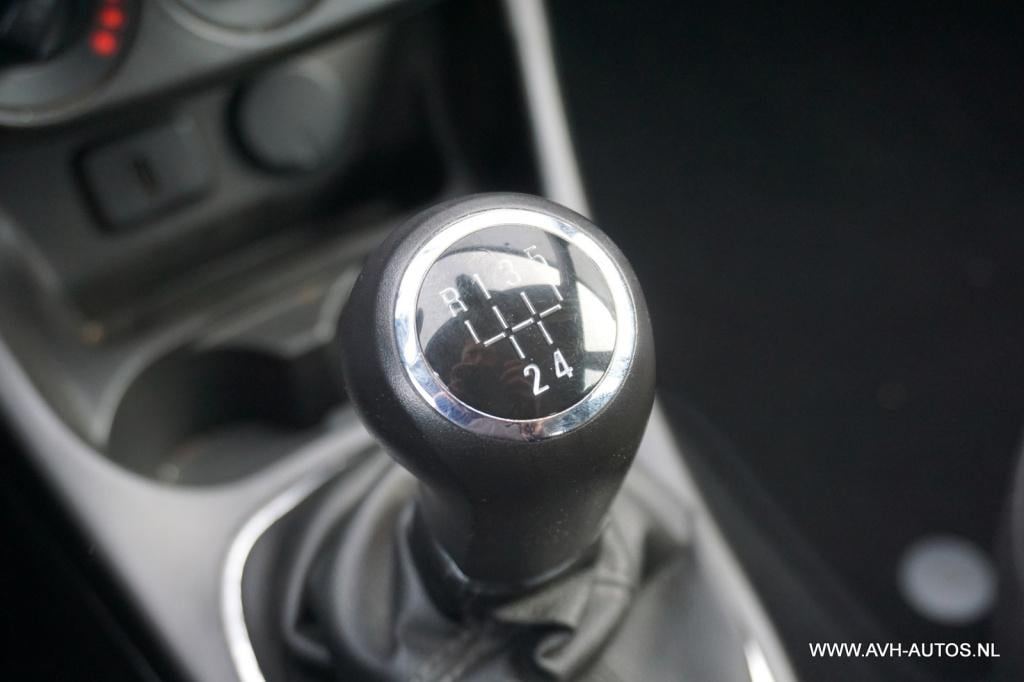 Opel Corsa 1.4 favourite