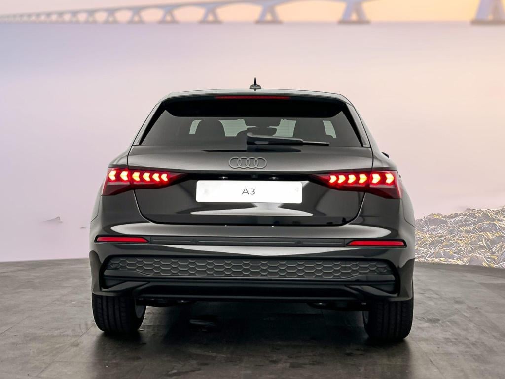 Audi A3 sportback advanced edition 40 tfsi e 150 kw / 204 pk sportba