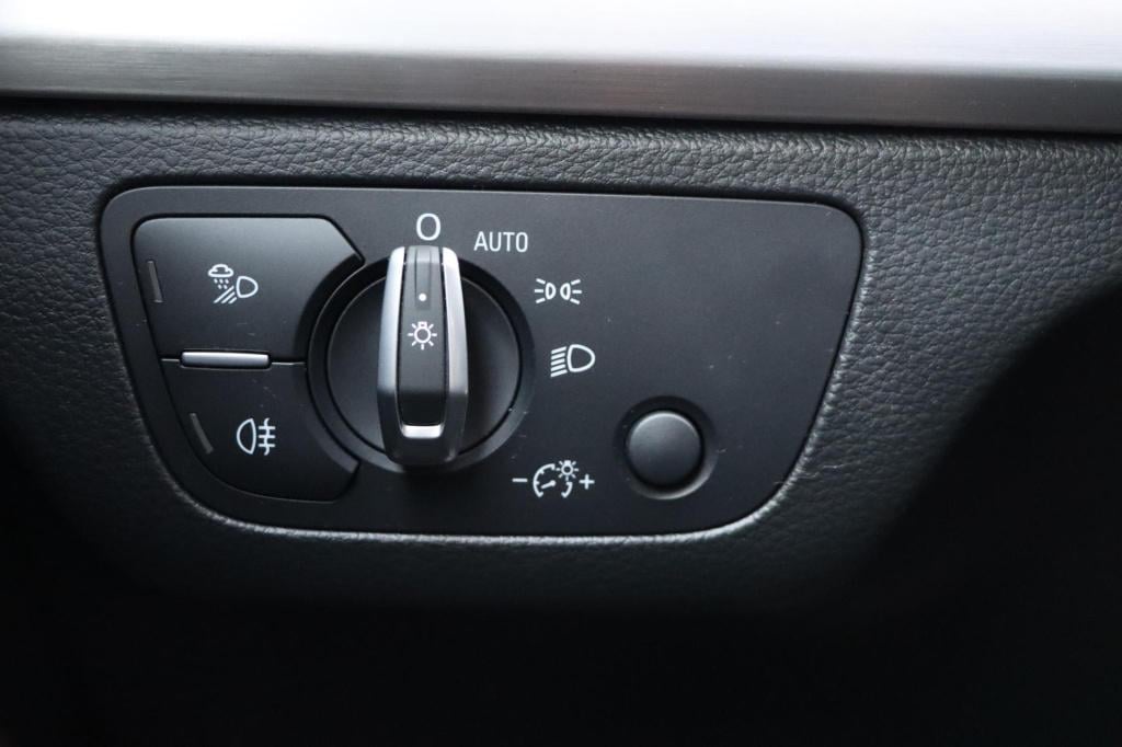 Audi Q5 55 tfsi e quattro competition s-tronic 367pk