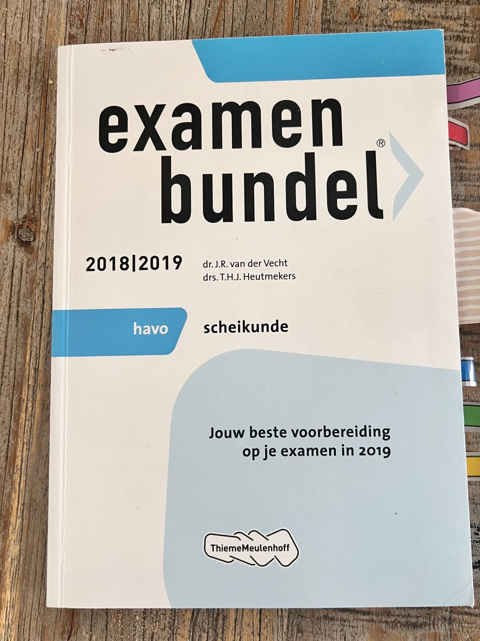 Examenbundels scheikunde, biologie, engels, nederlands 2018/2019