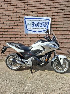 Honda NC 750X / NC 750 XA | 2016