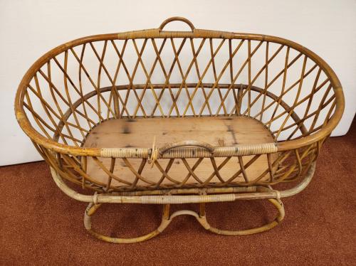 Rotan wieg