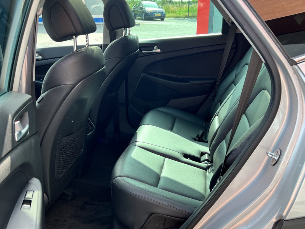 Hyundai Tucson 1.6 t-gdi premium 4wd | camera | trekhaak | nav | panorama d
