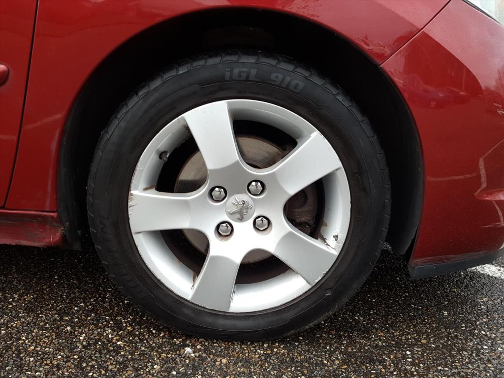 Peugeot 207 première 1.6-16v vti-120pk navigatie | cruise & climate control