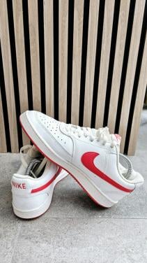Nike Court  Low maat 40.5