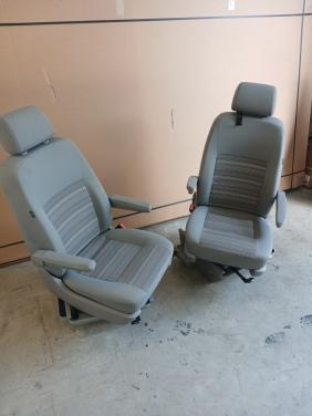 Set draaistoelen voor VW California of VW Multivan