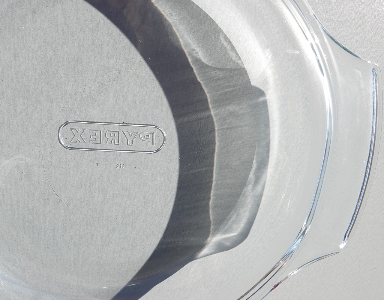 Pyrex casserole ovenschaal rond1,5l met deksel 2,1l z.g.a.n.