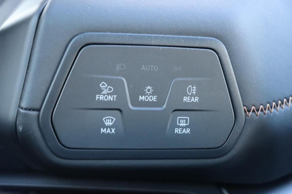 Cupra Born business 62 kwh 204 pk | soh 96,6% |