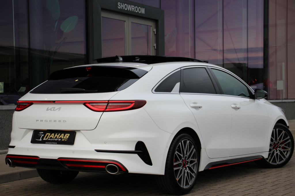 Kia Proceed 1.6 t-gdi gt | direct leverbaar | 204pk | panoramadak | sportui