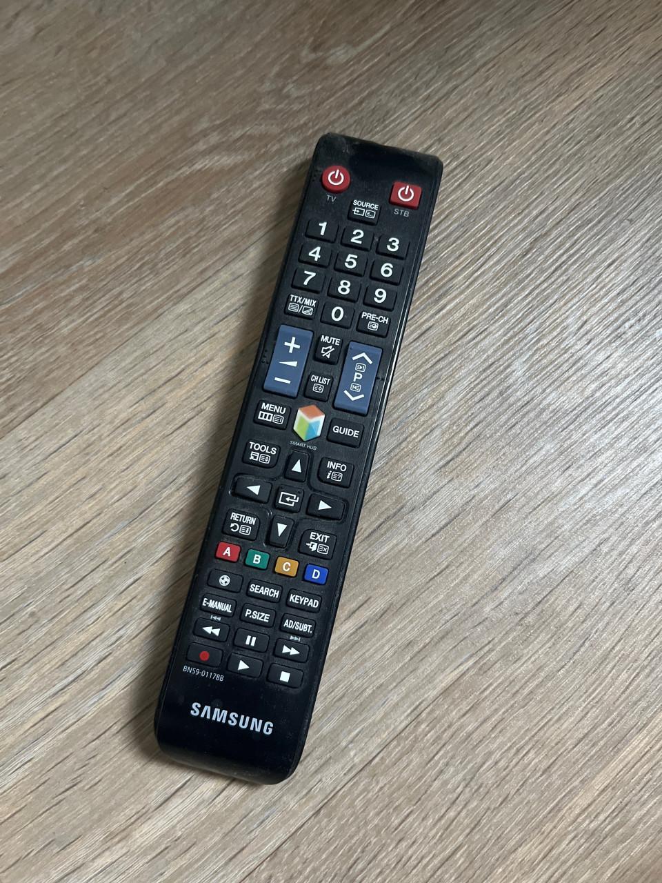 Samsung 32 inch Full HD Smart TV