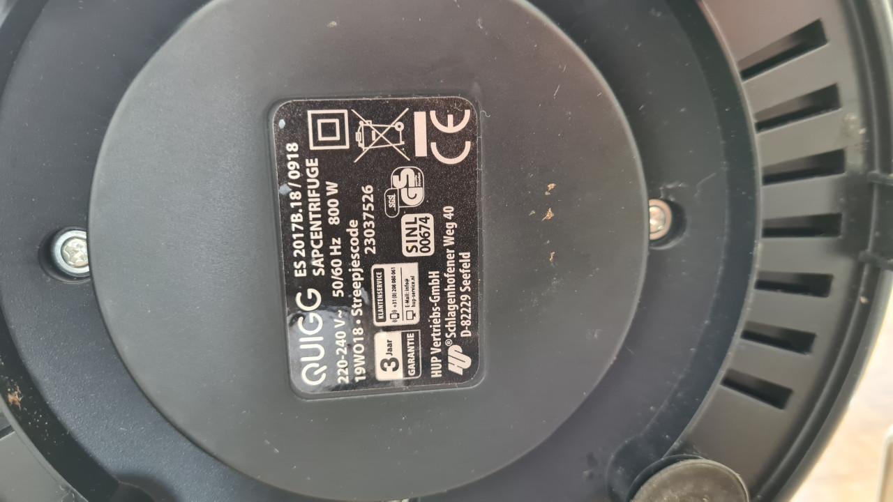 QUIGG- Sapcentrifuge 220V- 800W in zeer goed staat-compleet