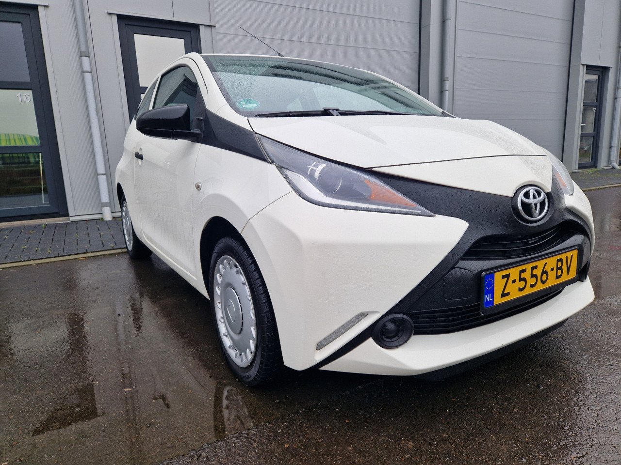 Toyota Aygo 1.0 VVT-i x