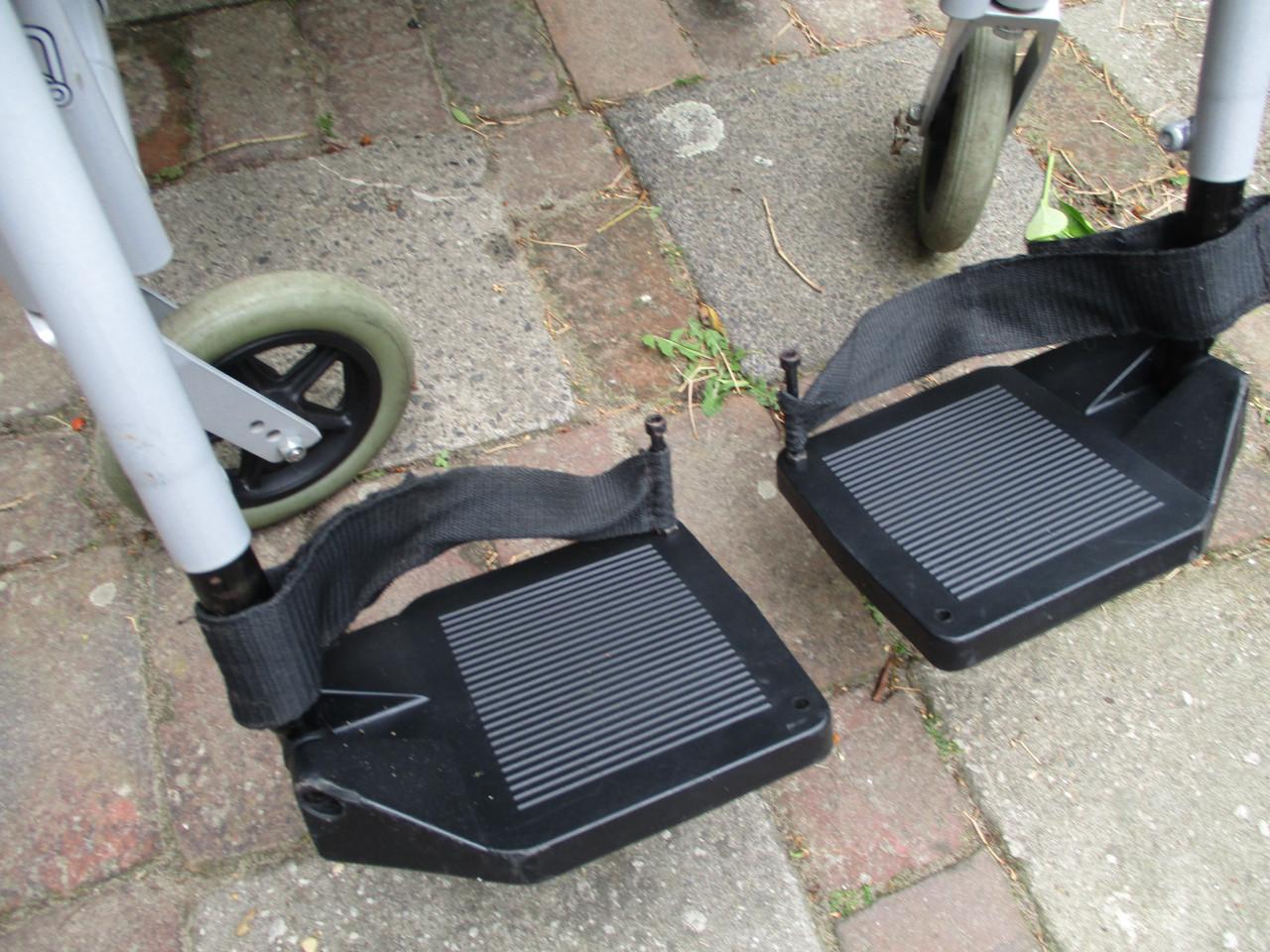 Exel G3 Eco rolstoel met dik foam kussen