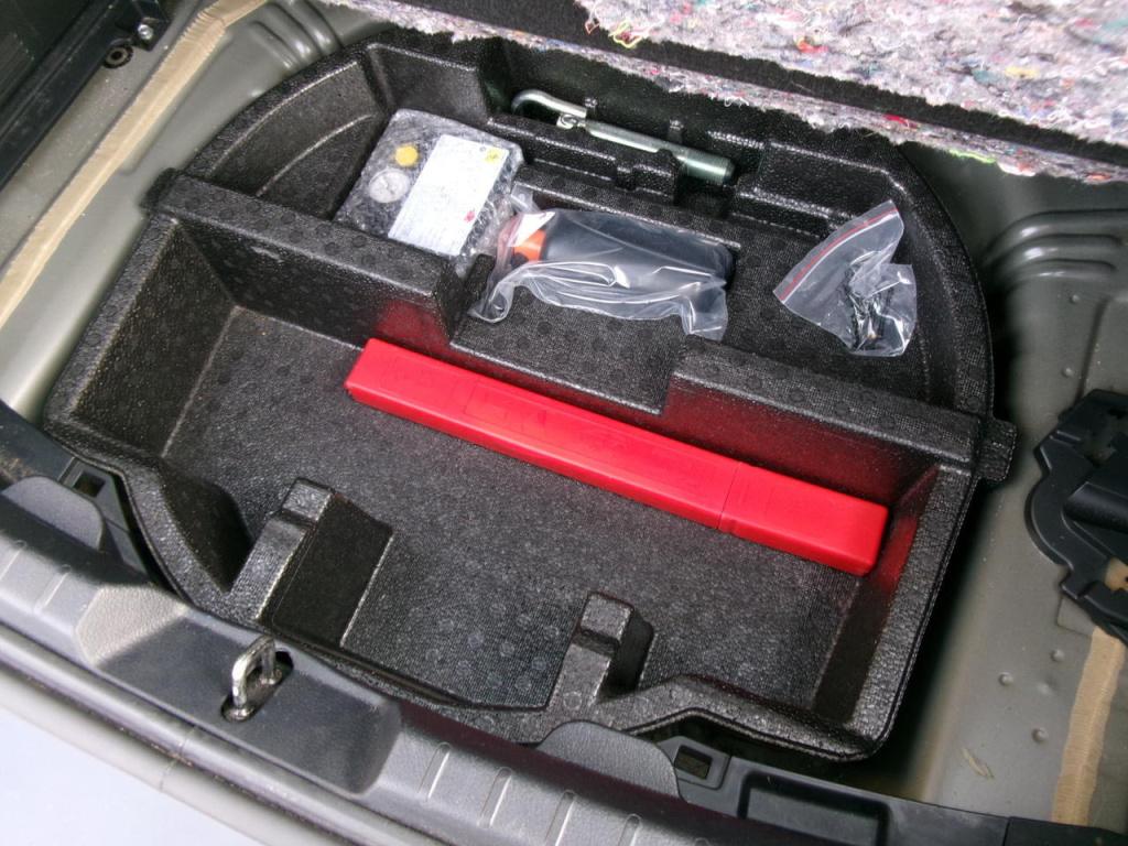 Toyota Yaris 1.5 hybrid clima, camera, multimedia, bluet.