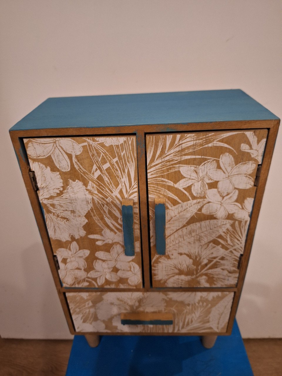Decoratief minikastje