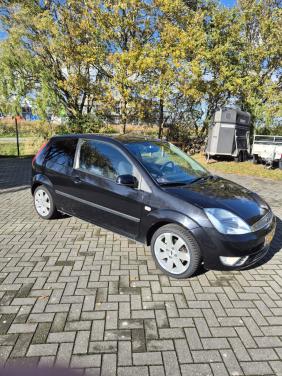 Ford Fiesta 1.6 automaat, bouwjaar 2005