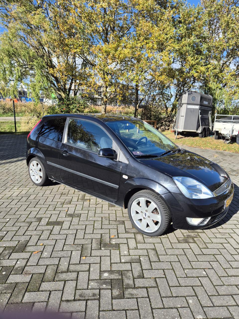 Ford Fiesta 1.6 automaat, bouwjaar 2005