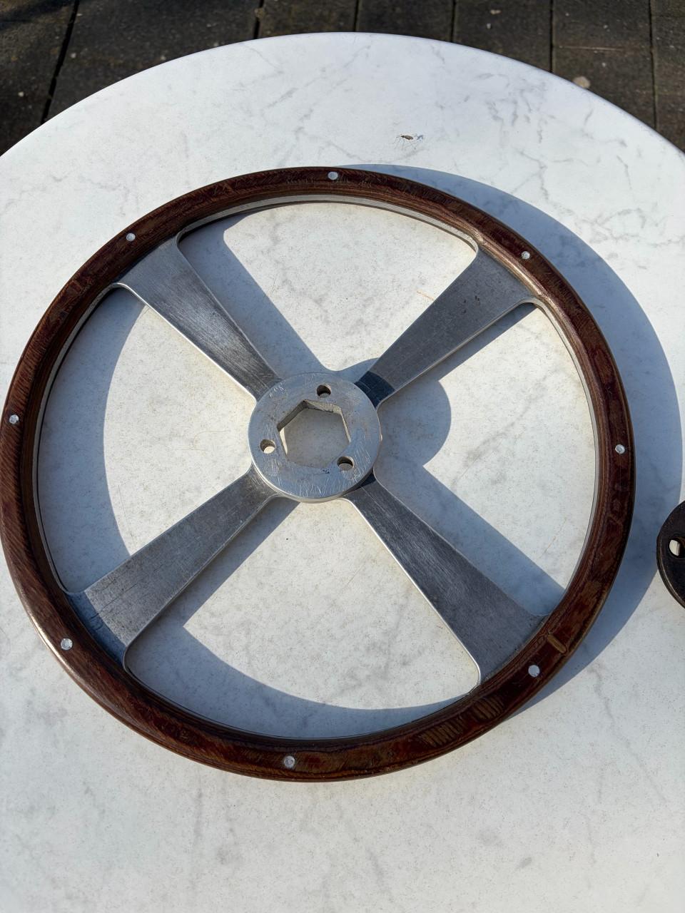 Autostuur klassiek 4 spaaks