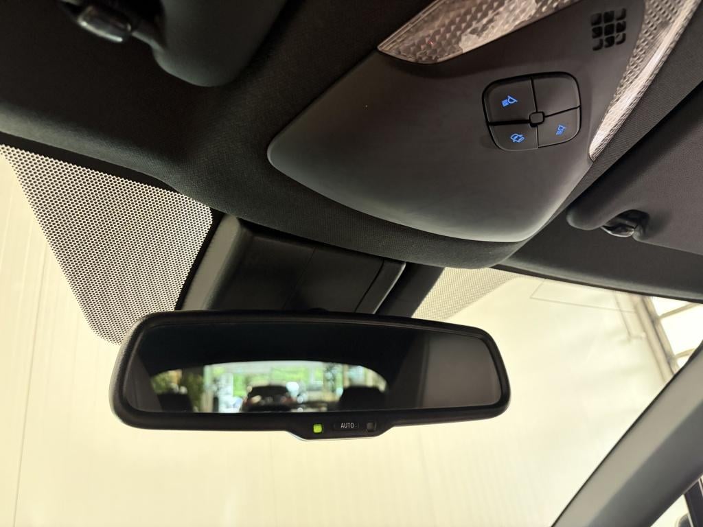 Toyota C-hr 1.8 hybrid executive| camera| jbl| adap.cruise| stoel+ stuur.ve