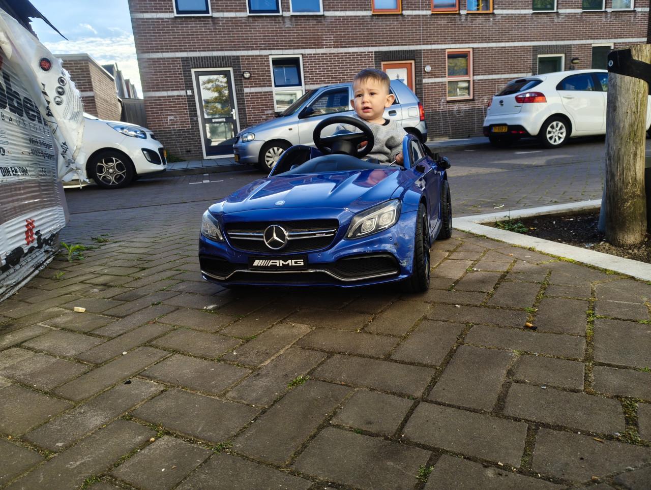 Mercedes AMG elektrische auto met afstandsbediening