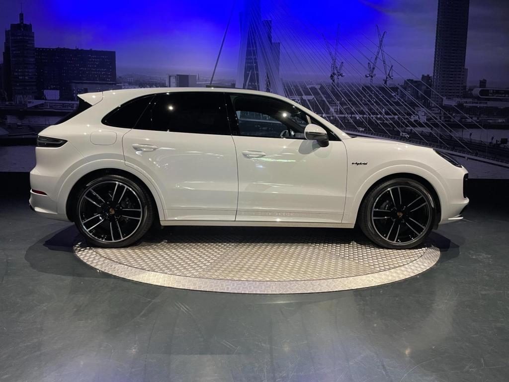 Porsche Cayenne 3.0 e-hybrid platinum edition*pdls*pasm*softclose*22inch*sp