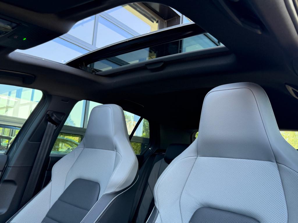 Volkswagen Golf 1.5 ehybrid 272pk gte | panoramadak | leder | 360 camera | 